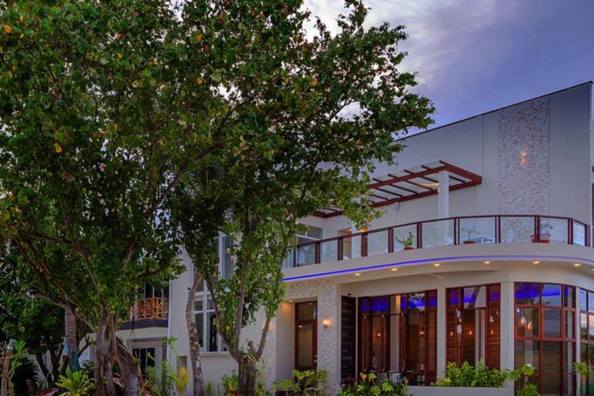 Velana Beach Hotel Maldives Maafushi Εξωτερικό φωτογραφία